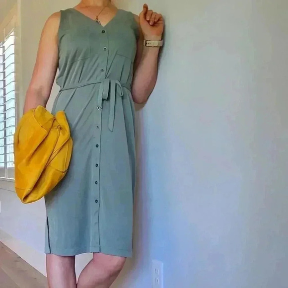 Midi button down dress - Picture 1 of 5